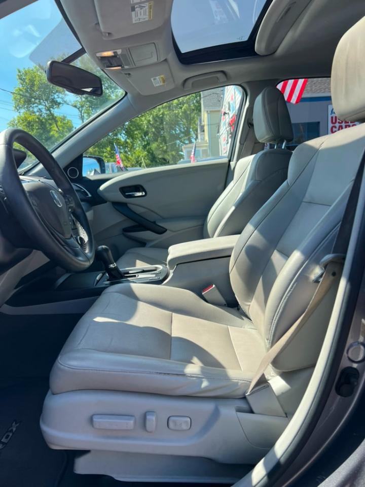 Acura RDX 4WD 4dr Tech Pkg 2017