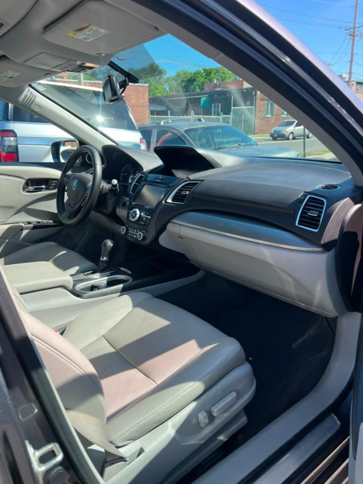 Acura RDX 4WD 4dr Tech Pkg 2017