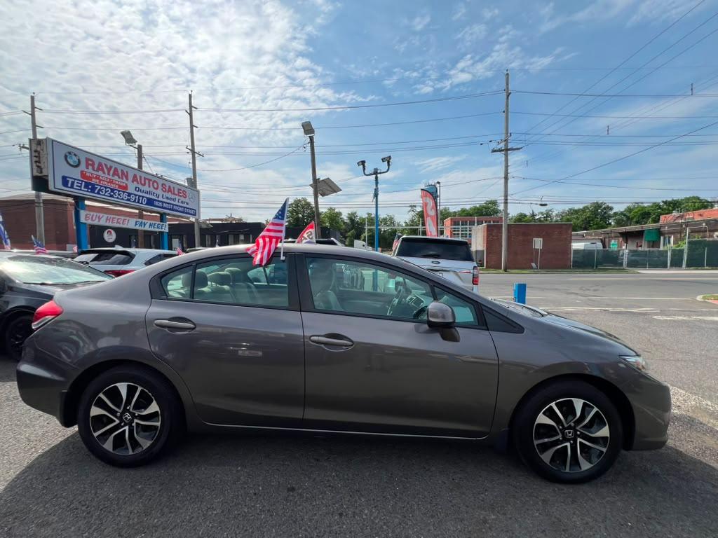 Honda Civic EX Sedan 5-Speed AT 2013