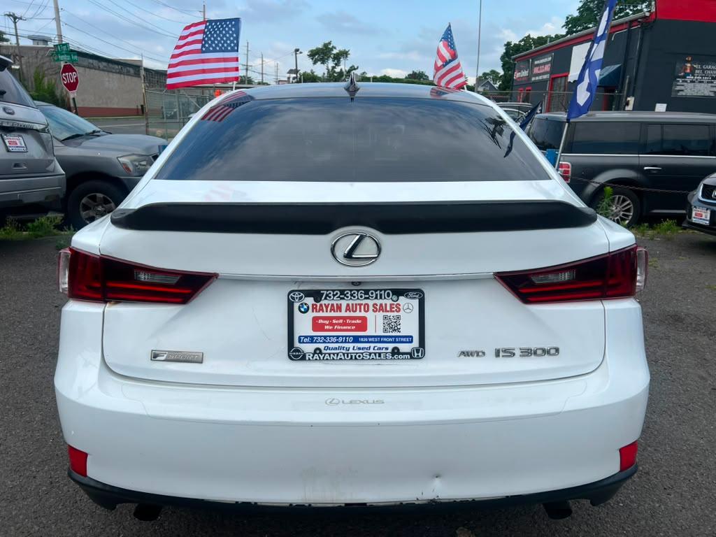 Lexus IS 300 AWD 2016