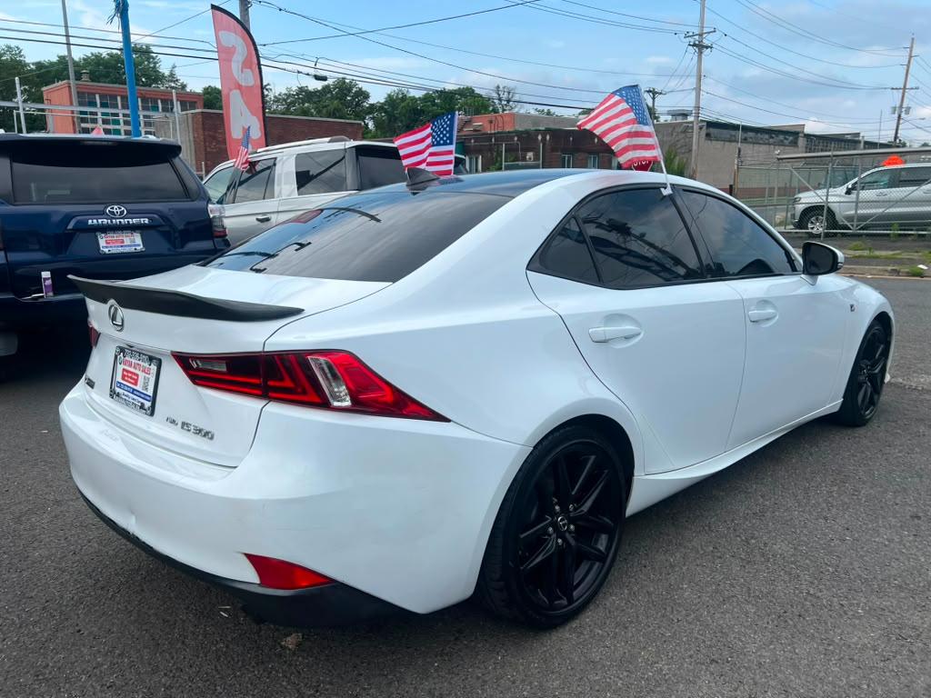 Lexus IS 300 AWD 2016