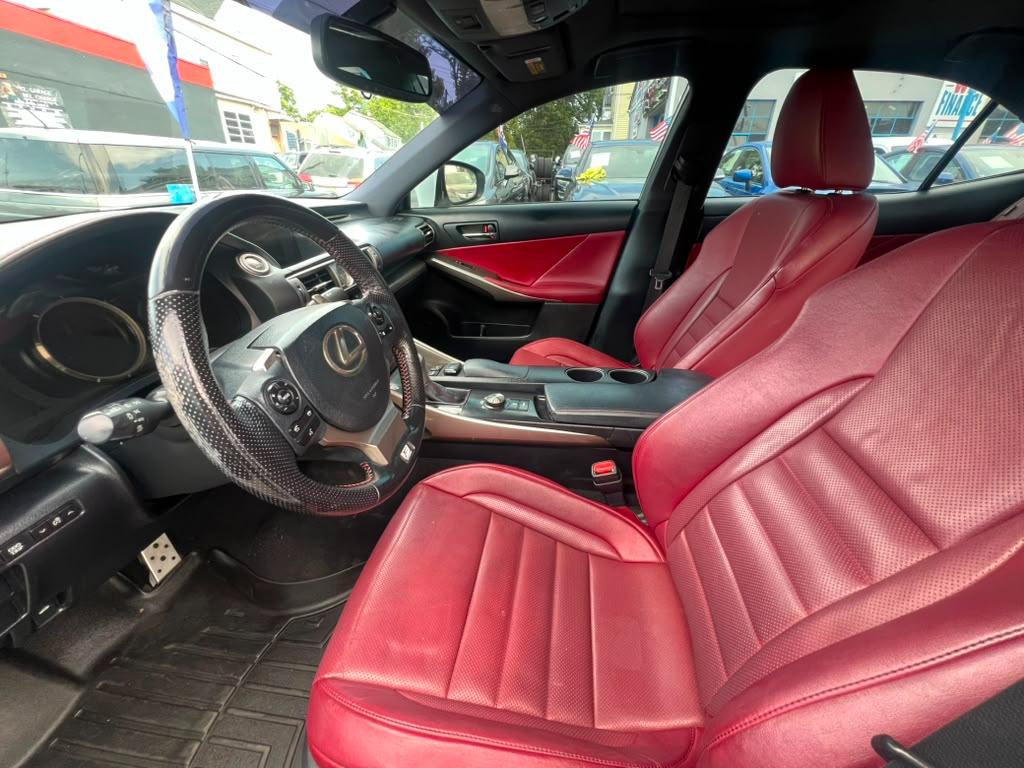 Lexus IS 300 AWD 2016