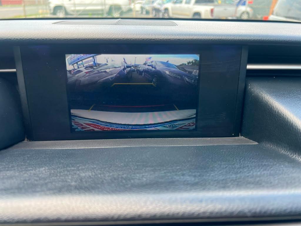 Lexus IS 300 AWD 2016