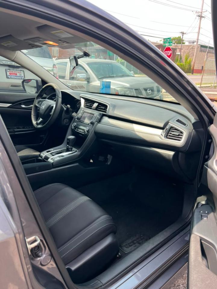 Honda Civic LX Sedan CVT 2016