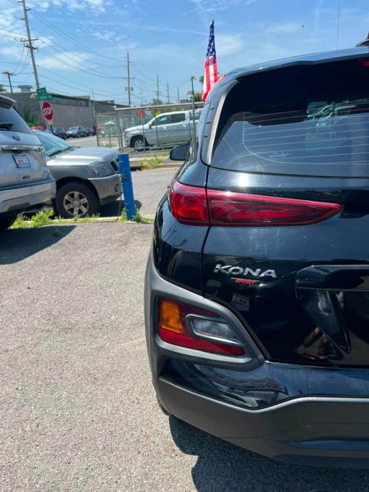 Hyundai Kona SE 2021