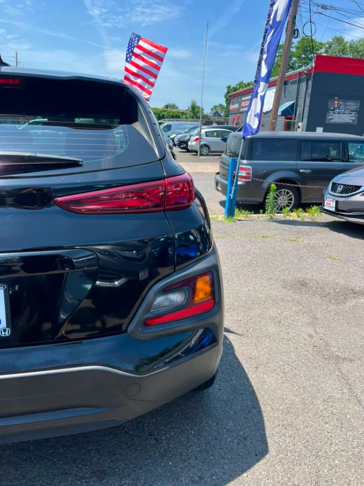 Hyundai Kona SE 2021