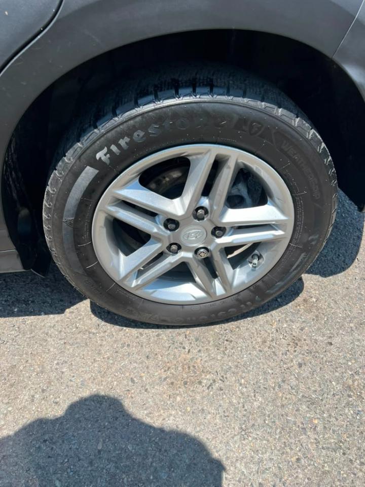 Hyundai Kona SE 2021