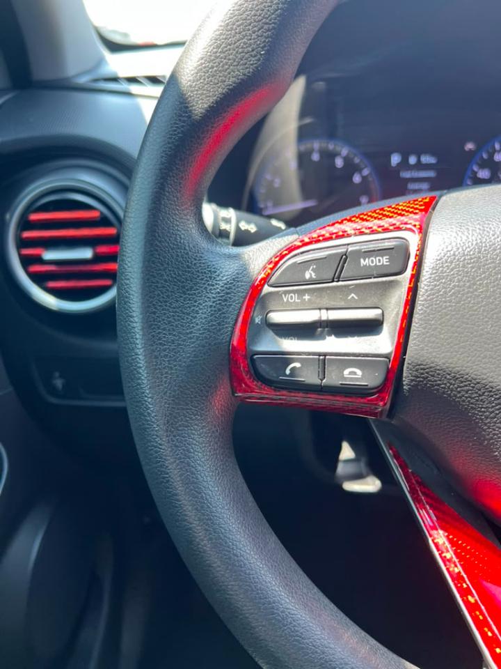 Hyundai Kona SE 2021