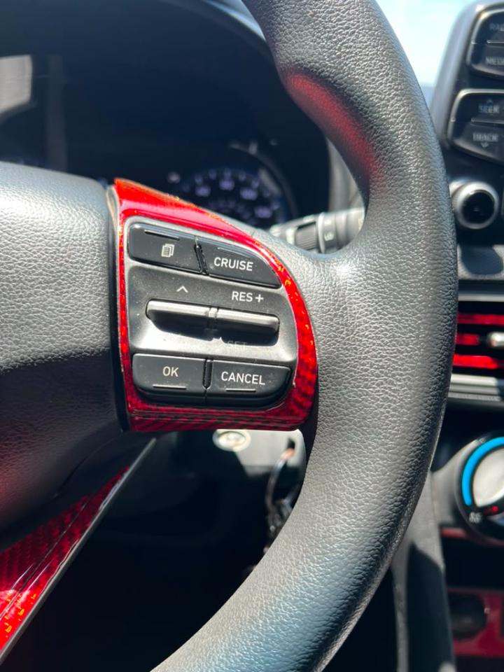 Hyundai Kona SE 2021