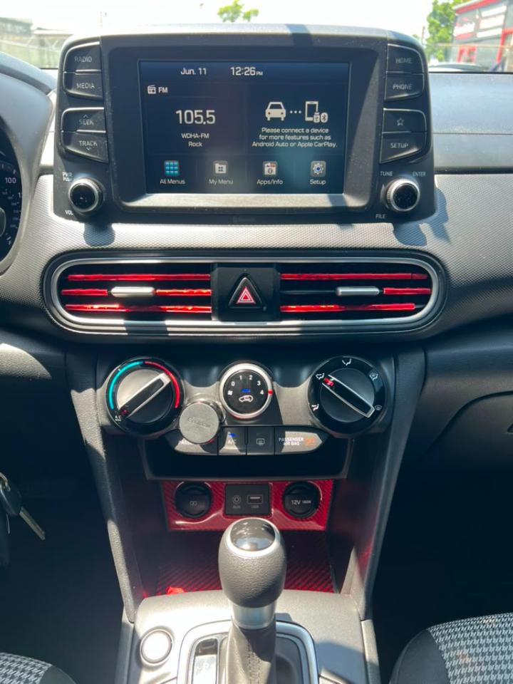 Hyundai Kona SE 2021