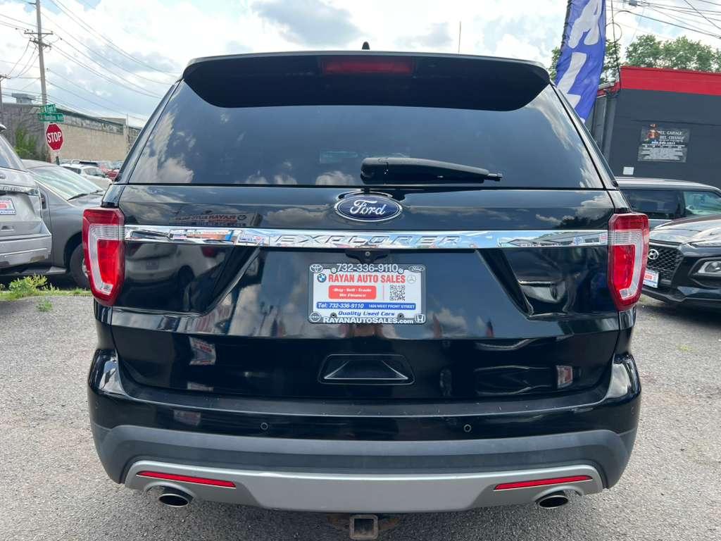 Ford Explorer Limited 4WD 2016