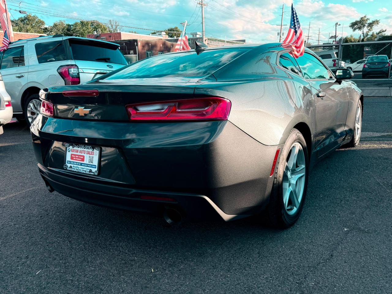 Chevrolet Camaro 1LT Coupe 8A 2018