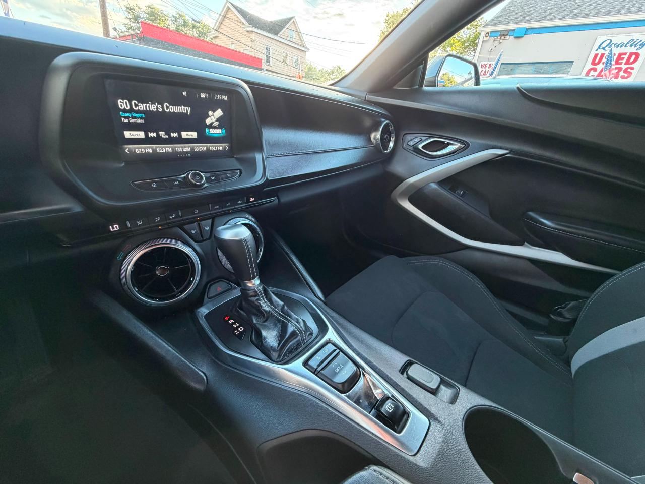 Chevrolet Camaro 1LT Coupe 8A 2018