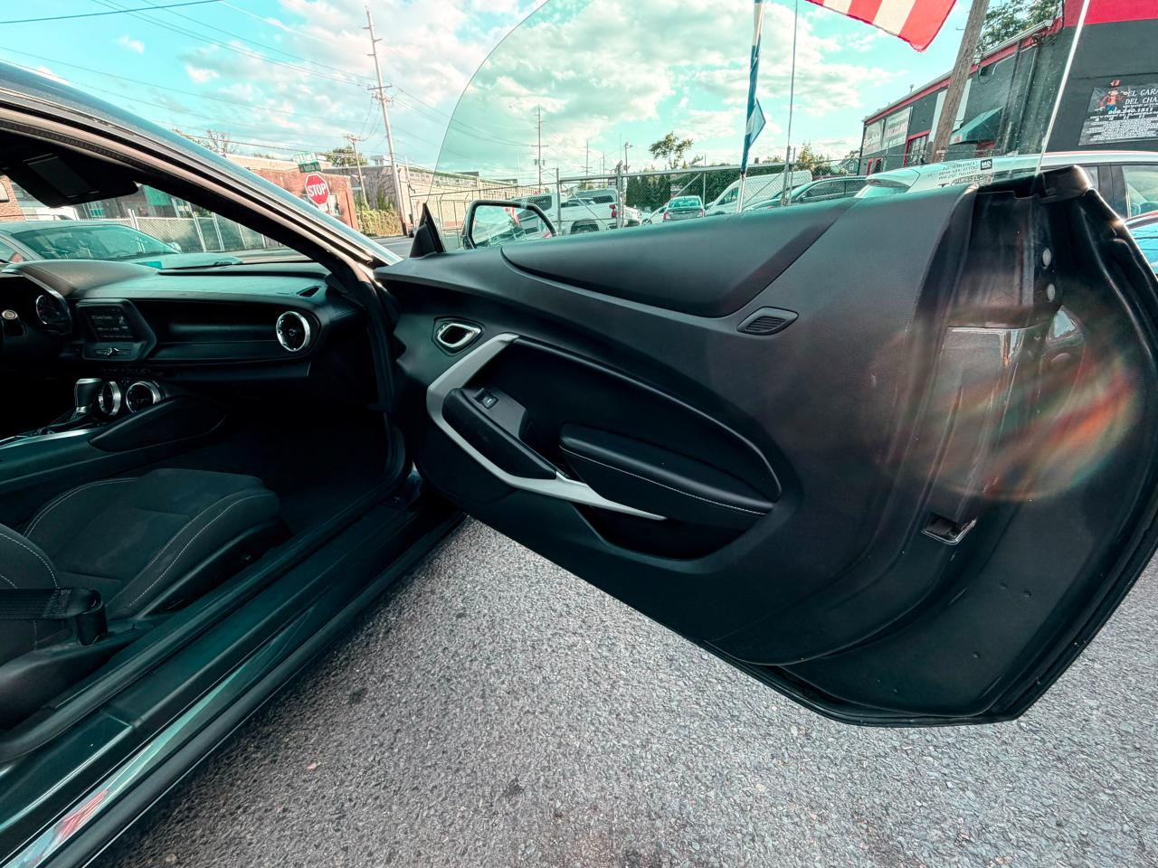 Chevrolet Camaro 1LT Coupe 8A 2018