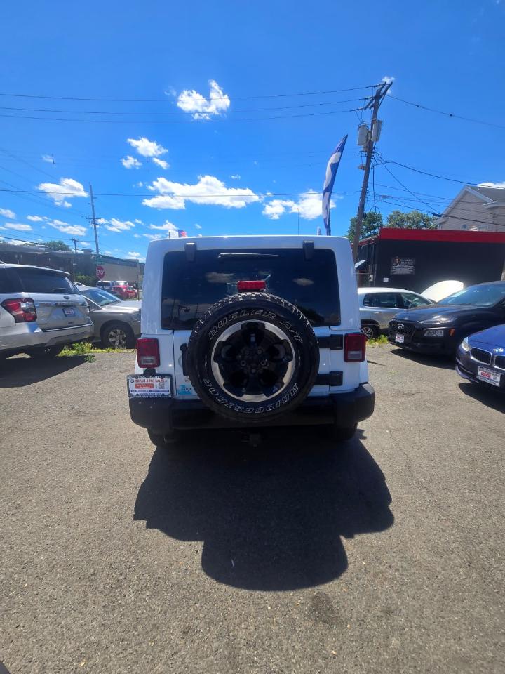 Jeep Wrangler Unlimited Sahara 4WD 2014