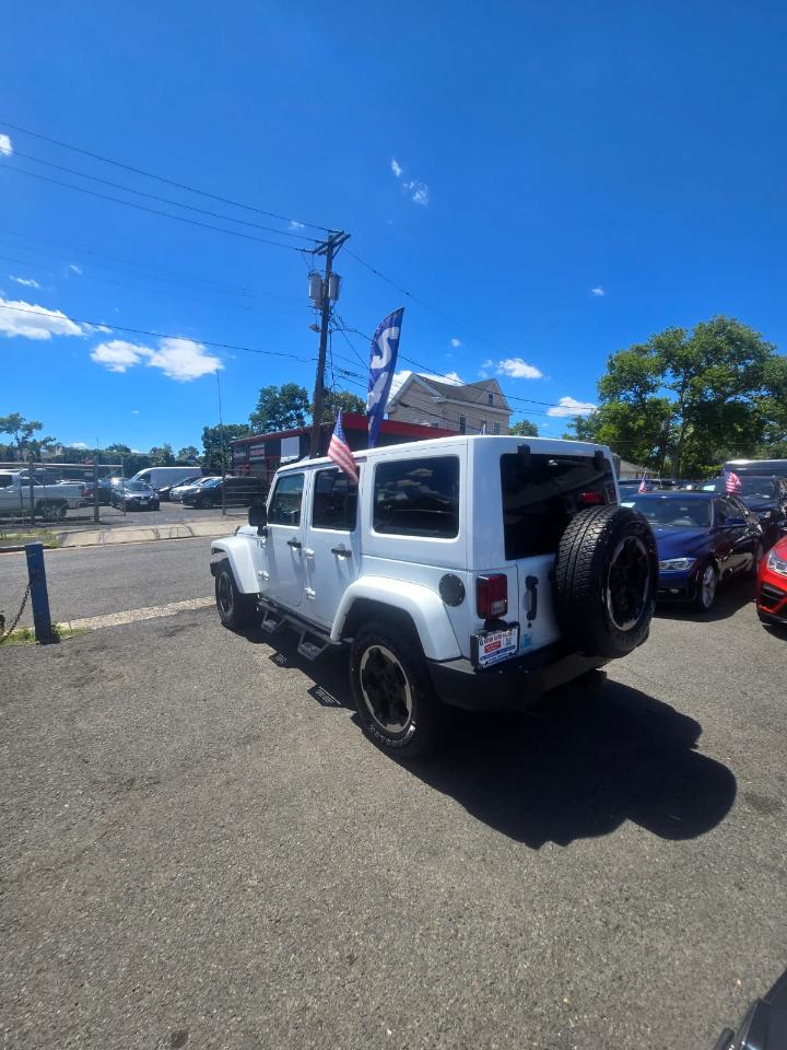 Jeep Wrangler Unlimited Sahara 4WD 2014