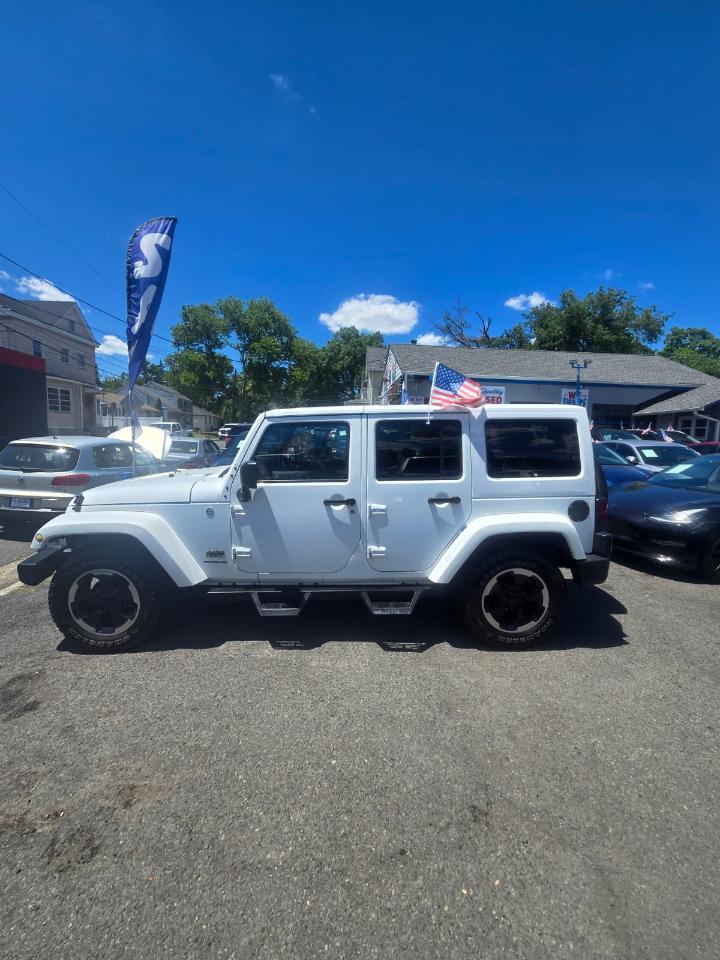 Jeep Wrangler Unlimited Sahara 4WD 2014