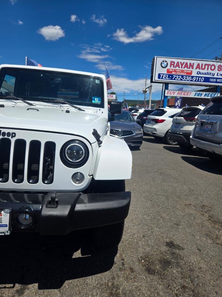 Jeep Wrangler Unlimited Sahara 4WD 2014