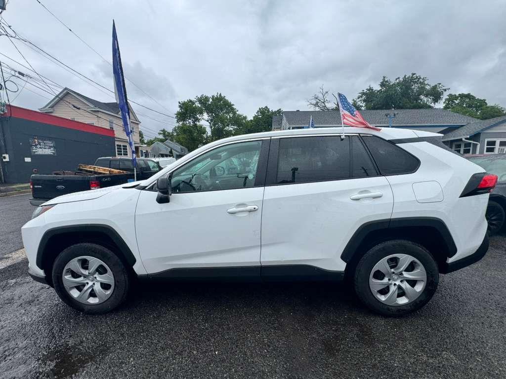 Toyota RAV4 LE AWD 2024