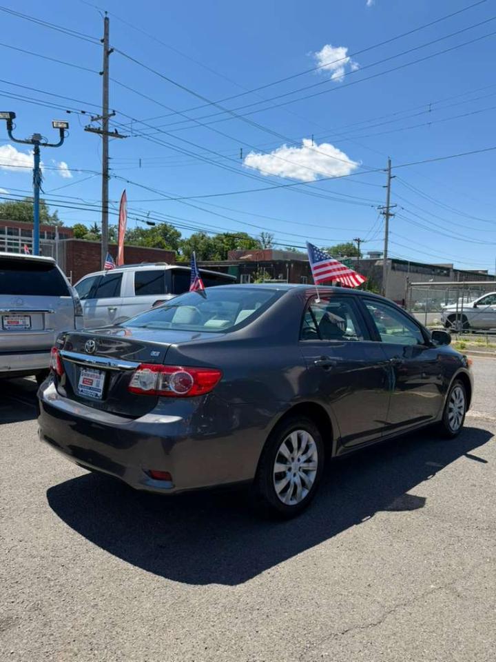 Toyota Corolla LE 2013