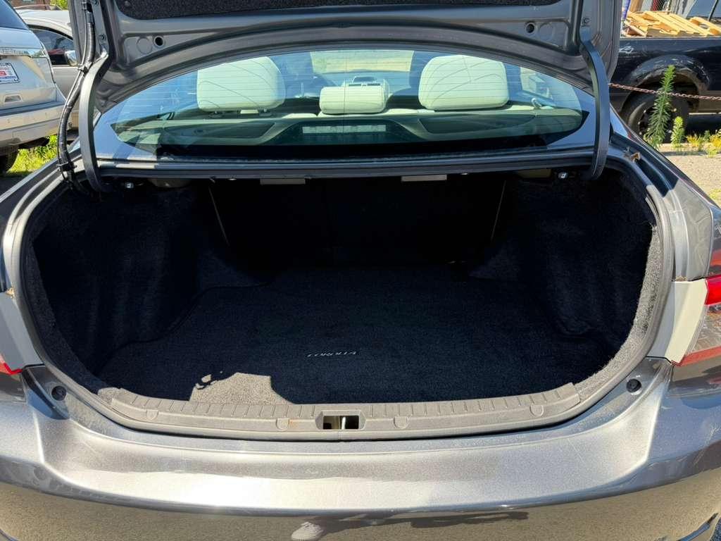 Toyota Corolla LE 2013