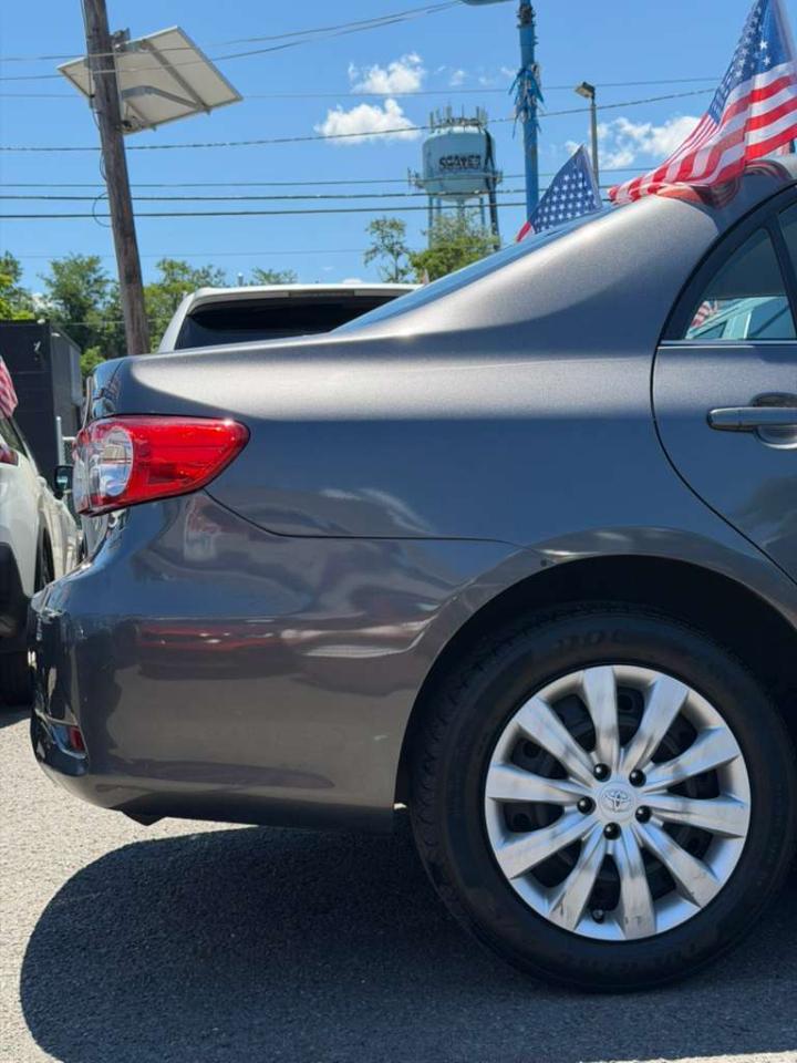 Toyota Corolla LE 2013