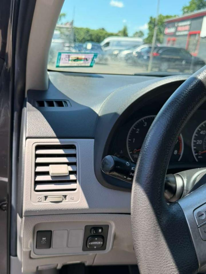 Toyota Corolla LE 2013