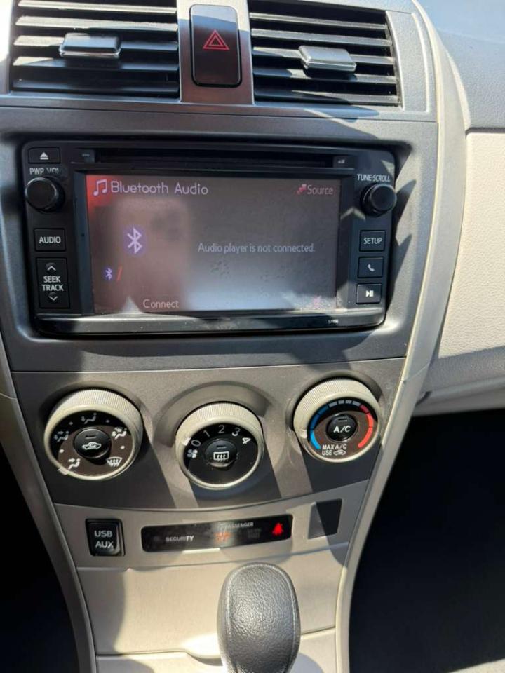 Toyota Corolla LE 2013
