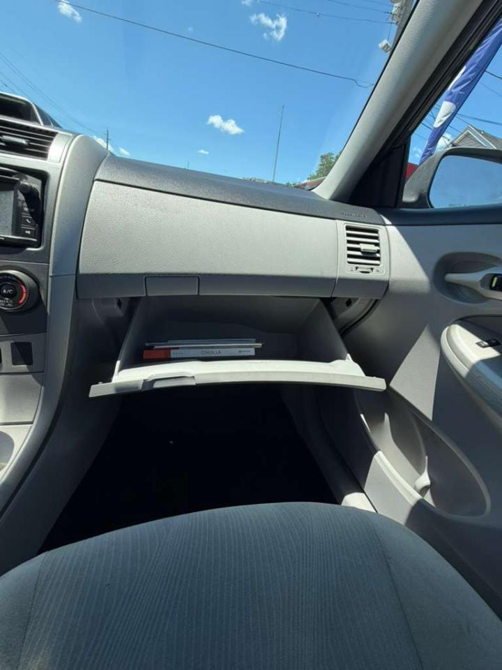 Toyota Corolla LE 2013