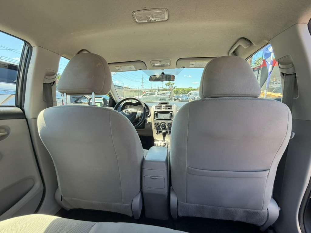Toyota Corolla LE 2013