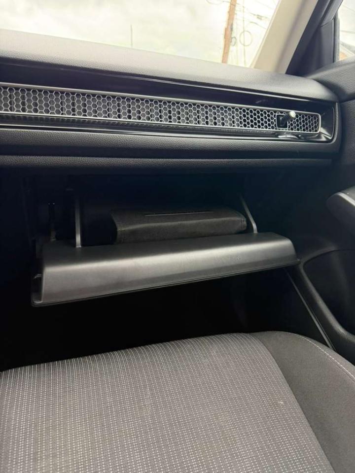 Honda Civic LX Sedan CVT 2022