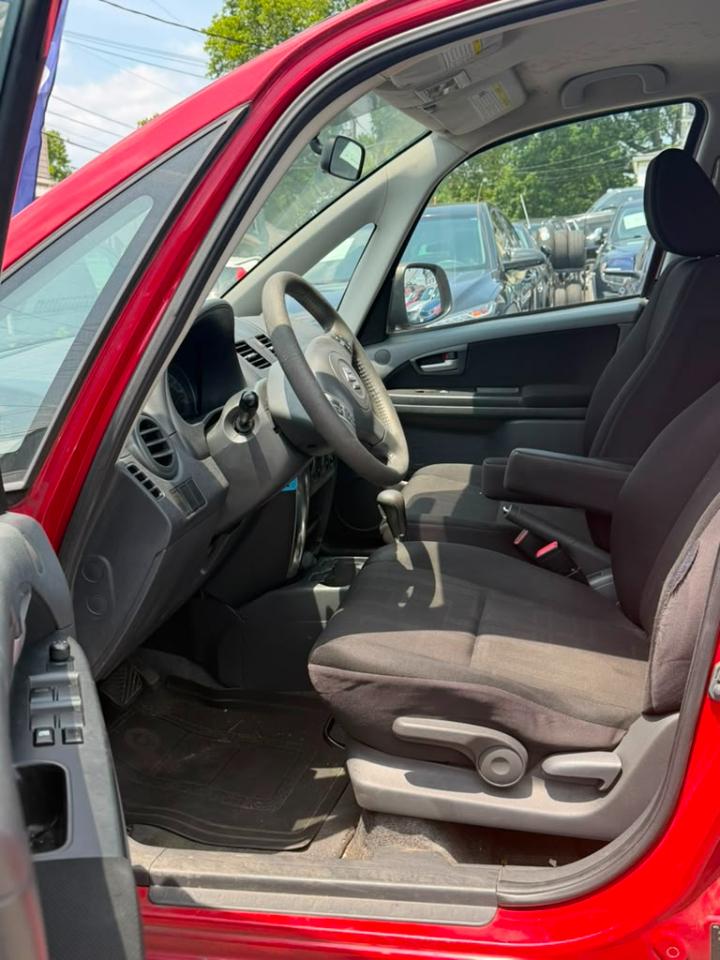 Suzuki SX4 Sport LE 2012