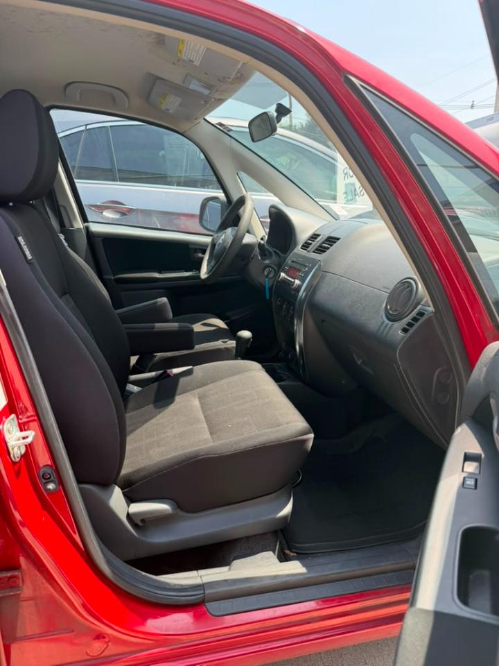 Suzuki SX4 Sport LE 2012