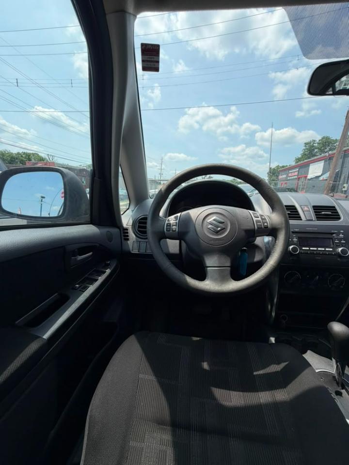 Suzuki SX4 Sport LE 2012
