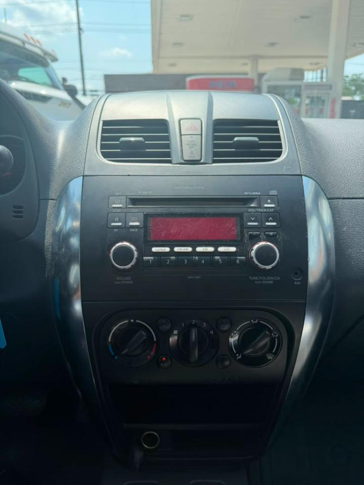 Suzuki SX4 Sport LE 2012