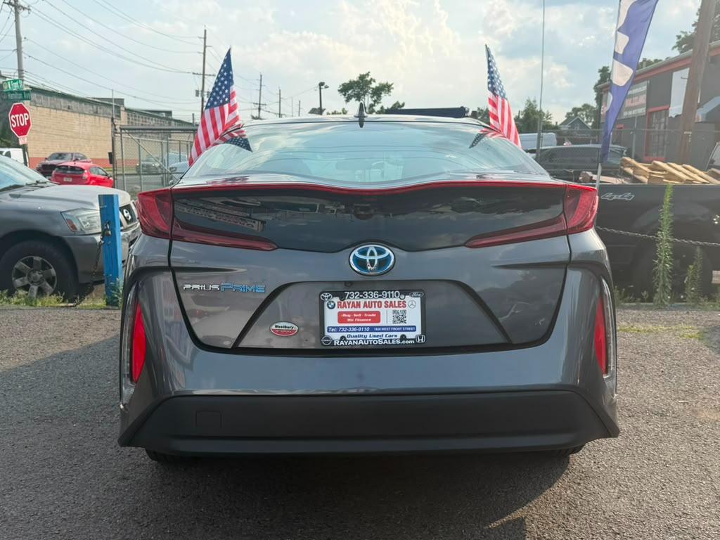 Toyota Prius Prime Plus 4D Hatchback 2017