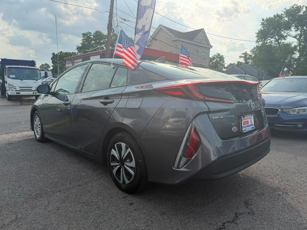 Toyota Prius Prime Plus 4D Hatchback 2017