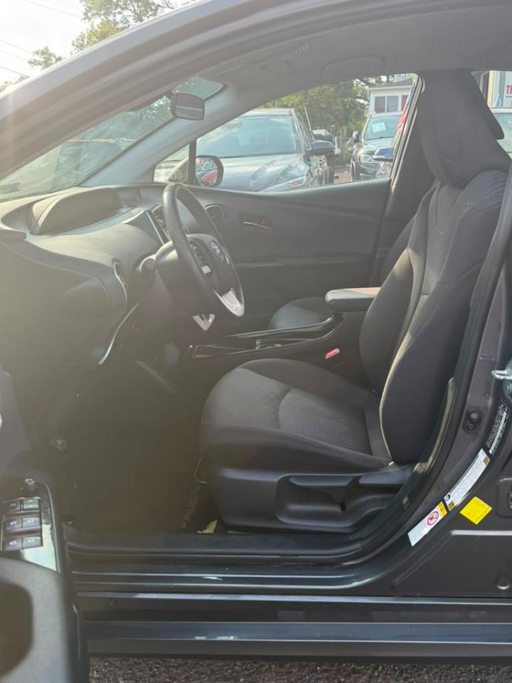 Toyota Prius Prime Plus 4D Hatchback 2017