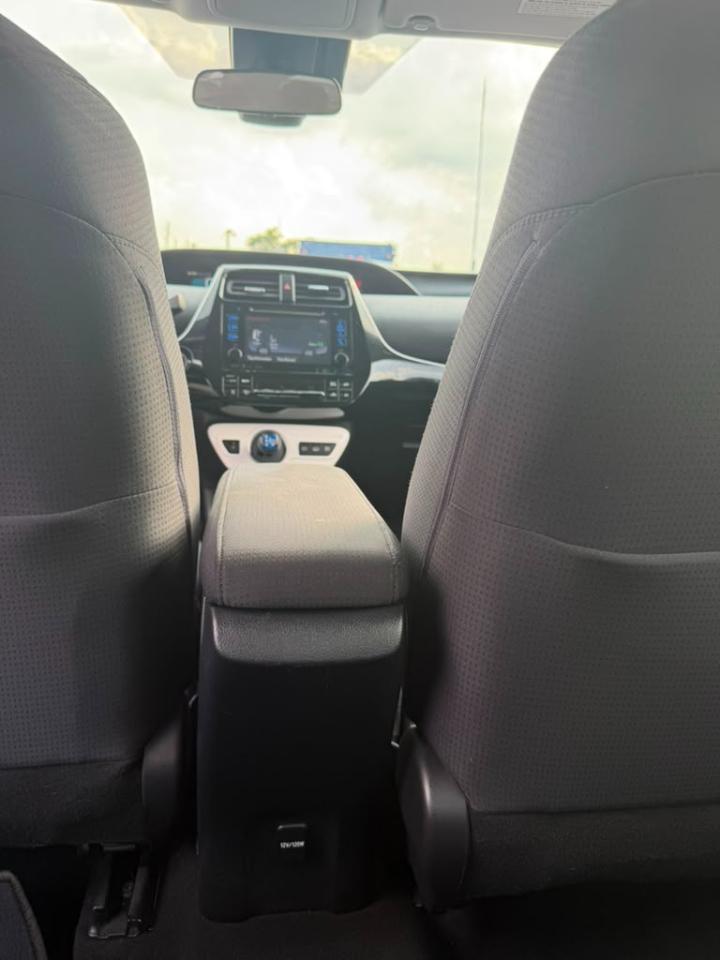 Toyota Prius Prime Plus 4D Hatchback 2017