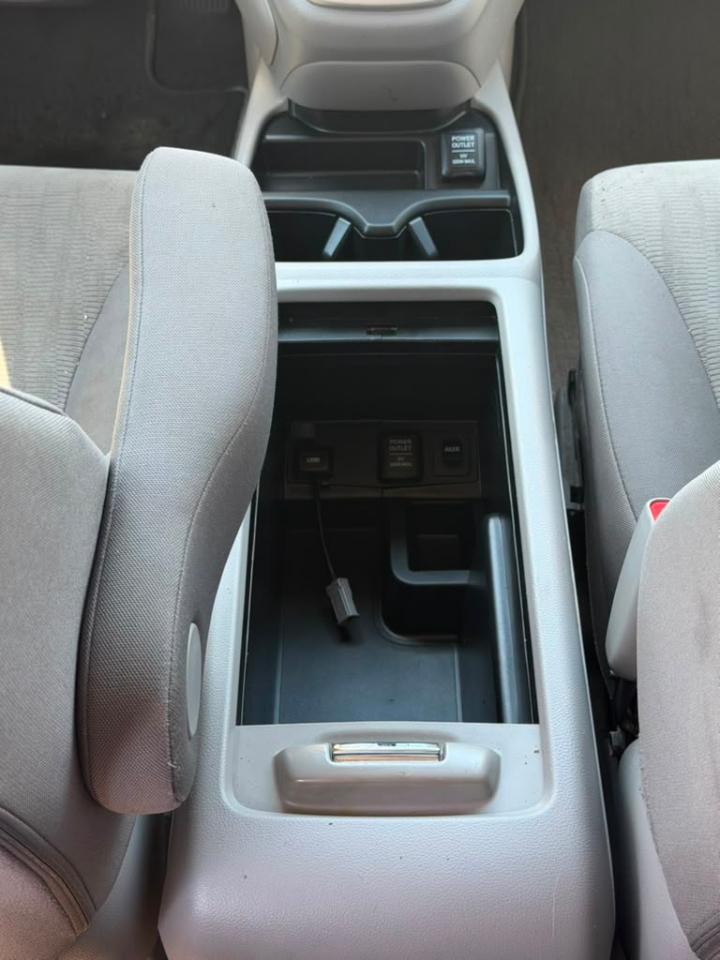 Honda CR-V LX 4WD 5-Speed AT 2012