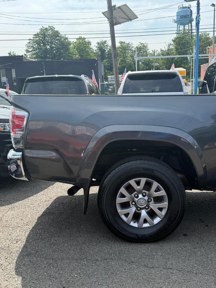 Toyota Tacoma SR5 Double Cab Super Long Bed V6 6AT 4WD 2017