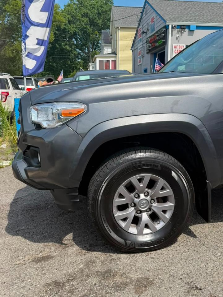 Toyota Tacoma SR5 Double Cab Super Long Bed V6 6AT 4WD 2017