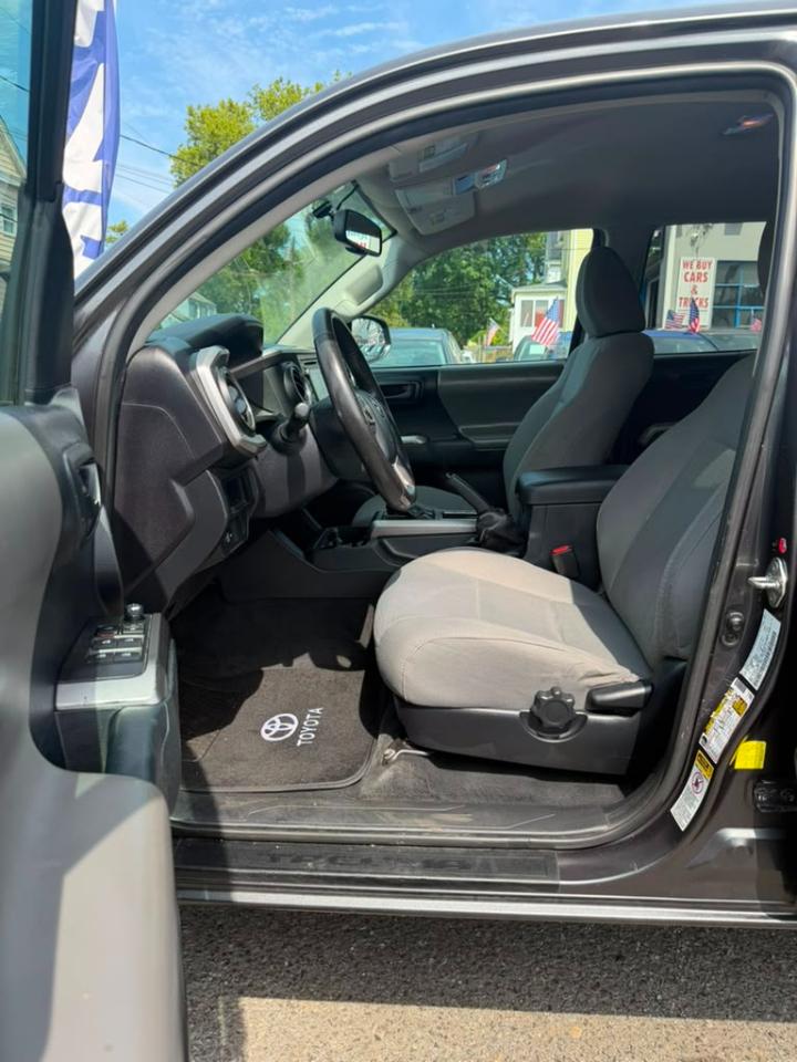 Toyota Tacoma SR5 Double Cab Super Long Bed V6 6AT 4WD 2017