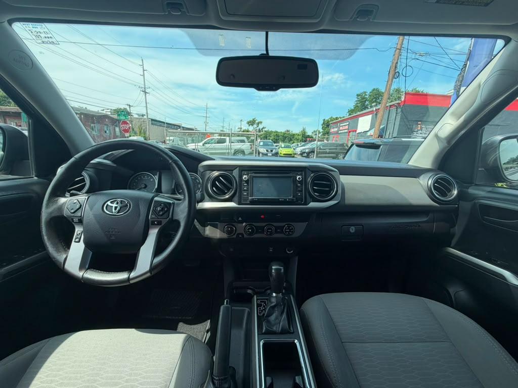 Toyota Tacoma SR5 Double Cab Super Long Bed V6 6AT 4WD 2017