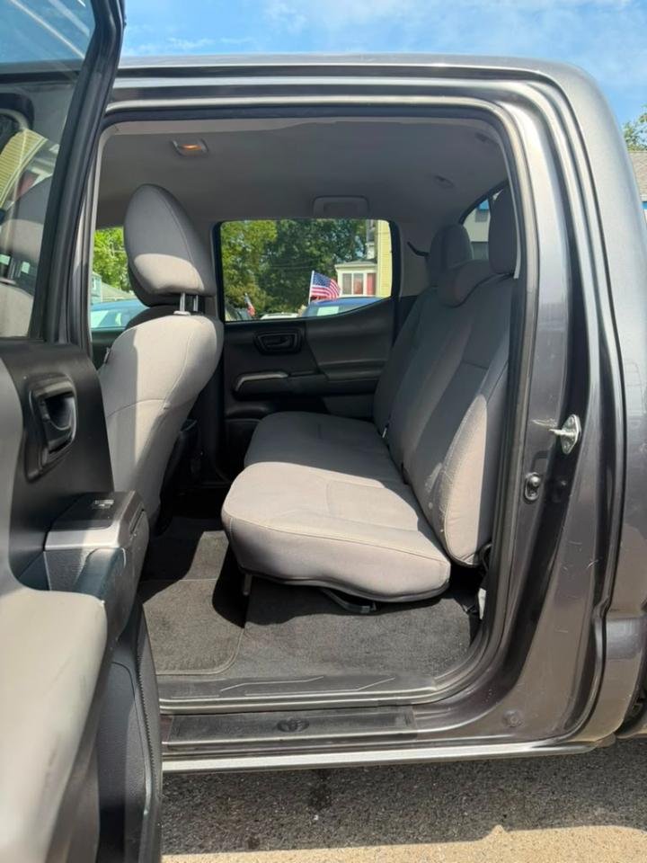 Toyota Tacoma SR5 Double Cab Super Long Bed V6 6AT 4WD 2017
