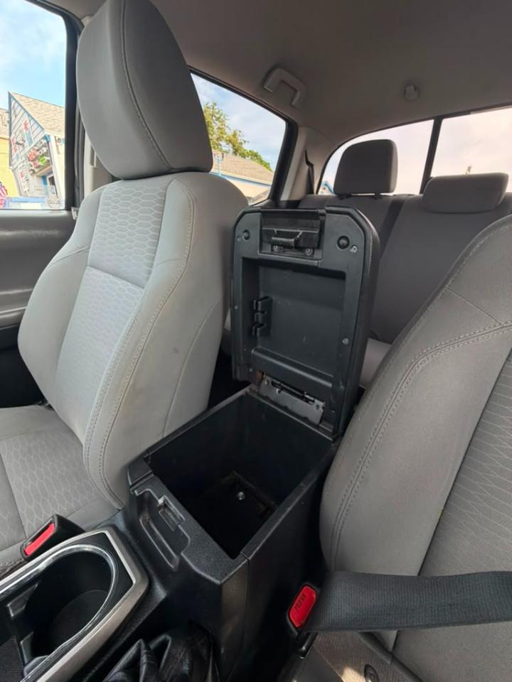 Toyota Tacoma SR5 Double Cab Super Long Bed V6 6AT 4WD 2017