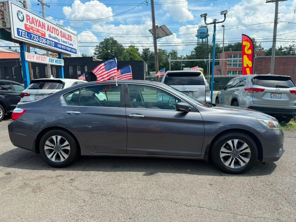 Honda Accord LX Sedan 6-Spd MT 2013