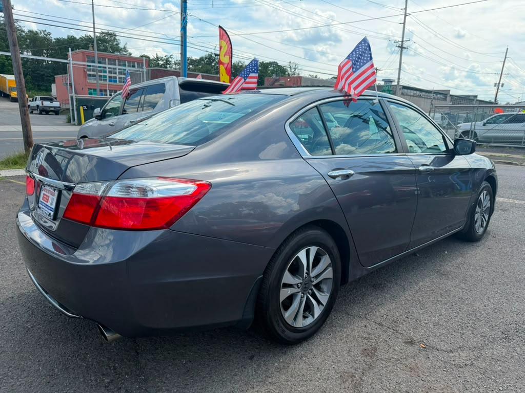 Honda Accord LX Sedan 6-Spd MT 2013