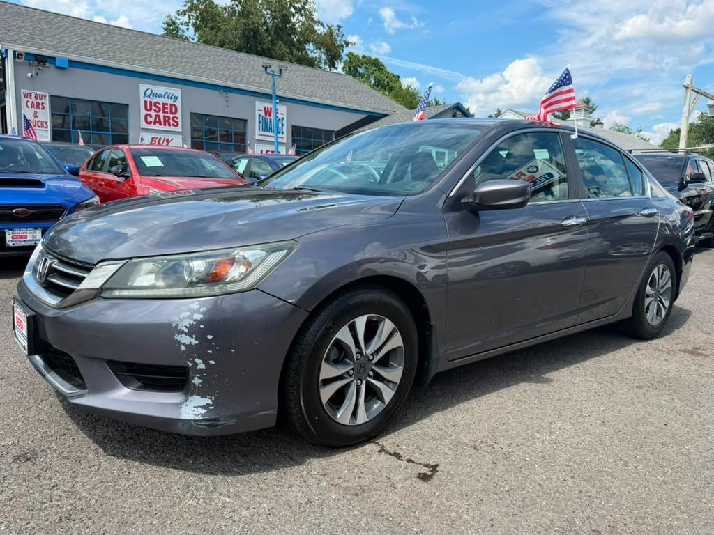 Honda Accord LX Sedan 6-Spd MT 2013