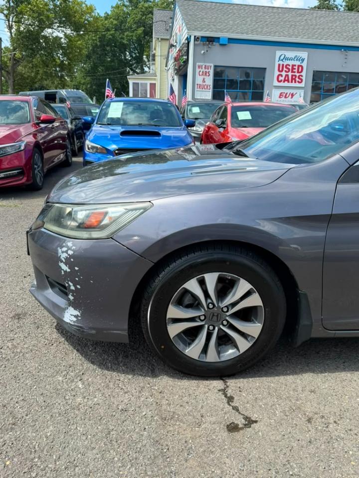 Honda Accord LX Sedan 6-Spd MT 2013